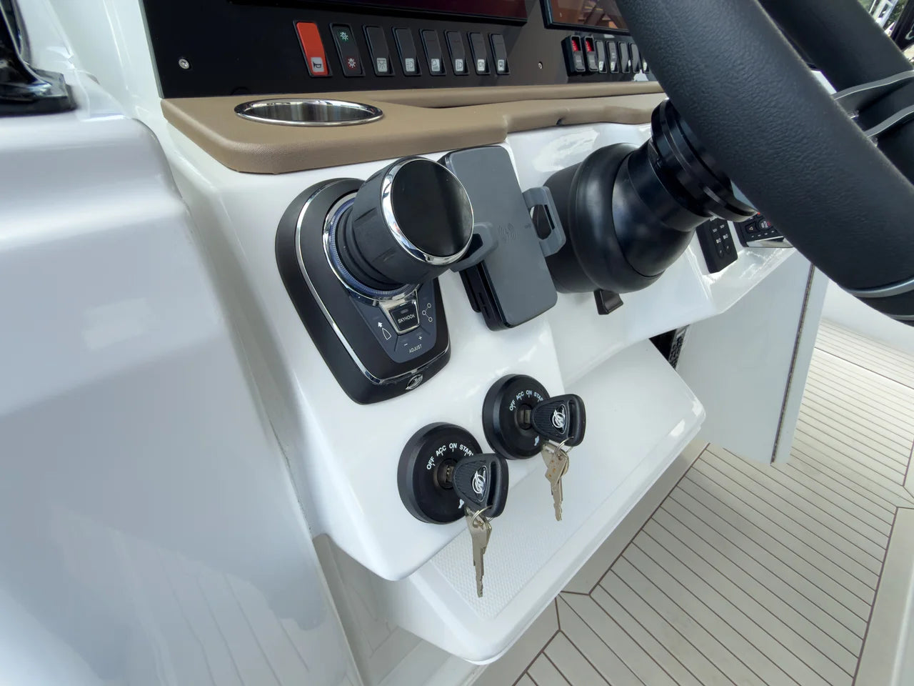 2026 Cruisers Yachts 38 VTR 38.0 feet, Clearwater, Florida #16