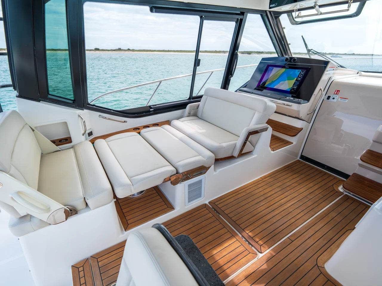 2026 Boston Whaler 405 Conquest 40.0 feet, Clearwater, Florida #15