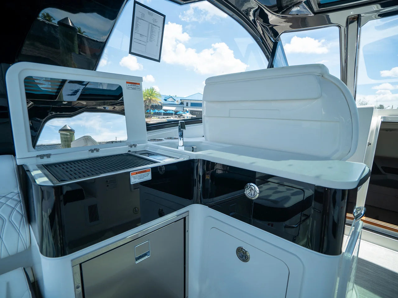 2026 Sea Ray Sundancer 370 Outboard 37.0 feet, Clearwater, Florida #8
