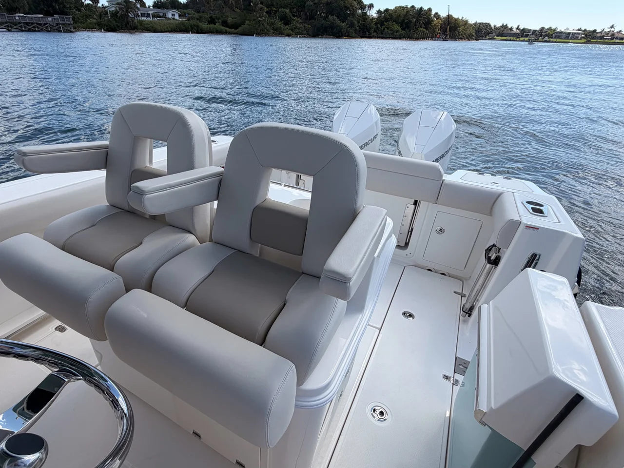 2026 Boston Whaler 280 Outrage 28.0 feet, Clearwater, Florida #13