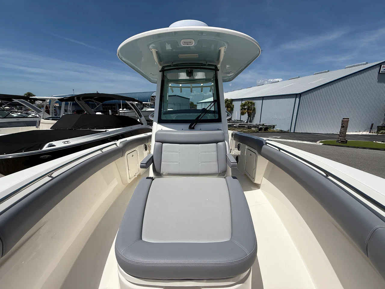 2026 Boston Whaler 280 Outrage 28.0 feet, Clearwater, Florida #5