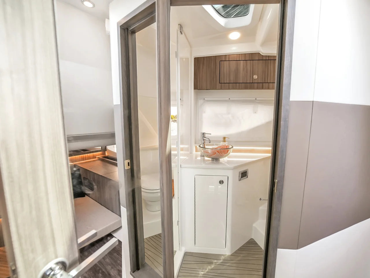 2026 Sea Ray Sundancer 370 Outboard 37.0 feet, Clearwater, Florida #37