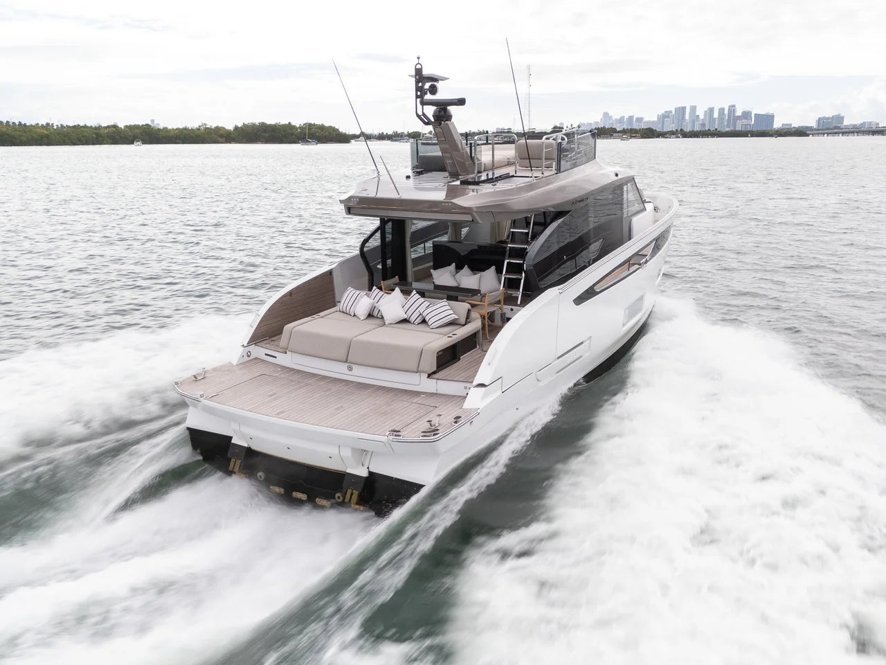 2026 Azimut Seadeck 6 57.0 feet, Clearwater, Florida #13
