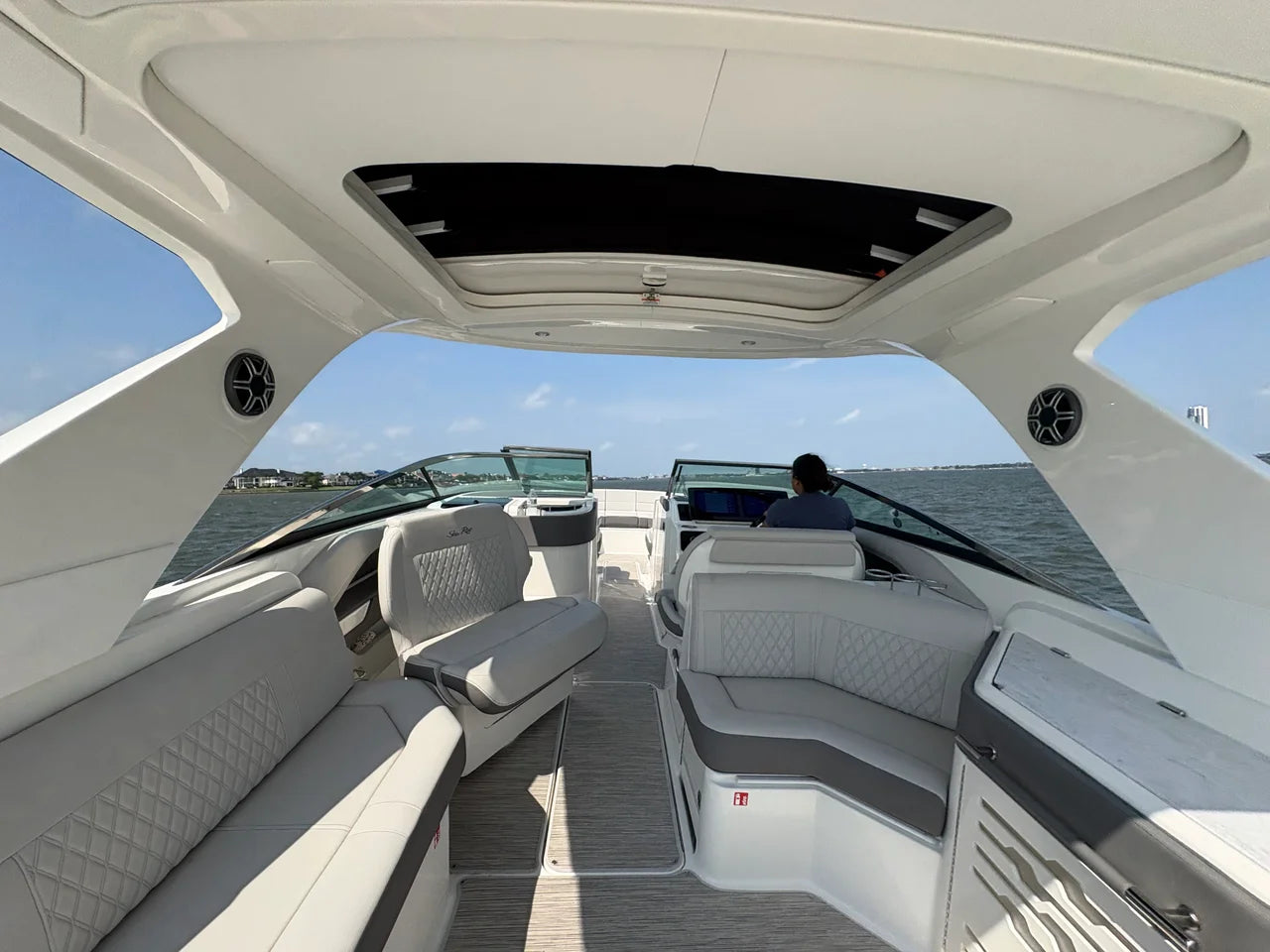 2026 Sea Ray SLX 310 Outboard 31.0 feet, Clearwater, Florida #17
