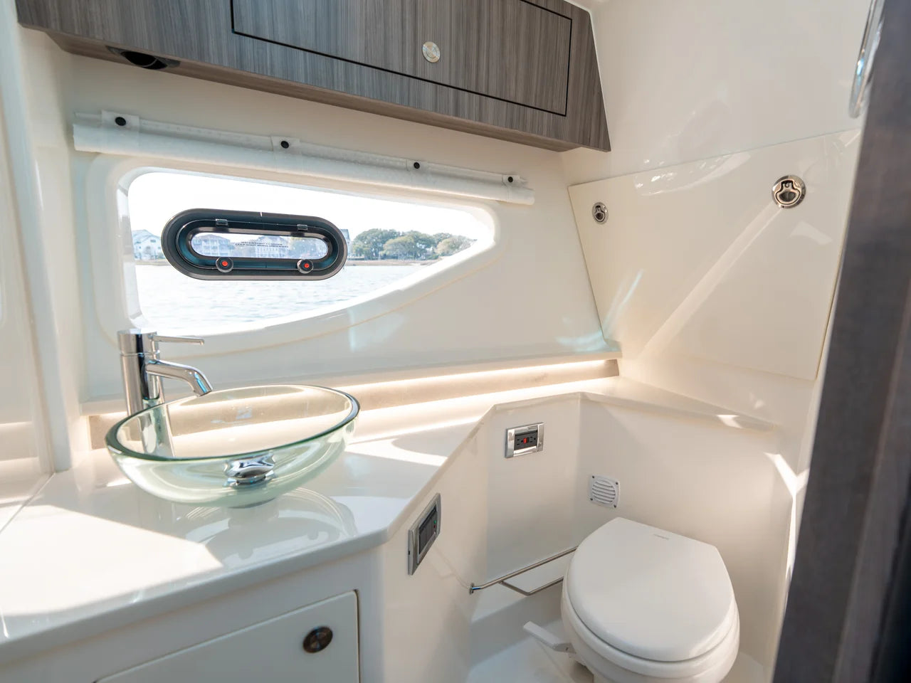 2026 Sea Ray Sundancer 370 Outboard 37.0 feet, Clearwater, Florida #36