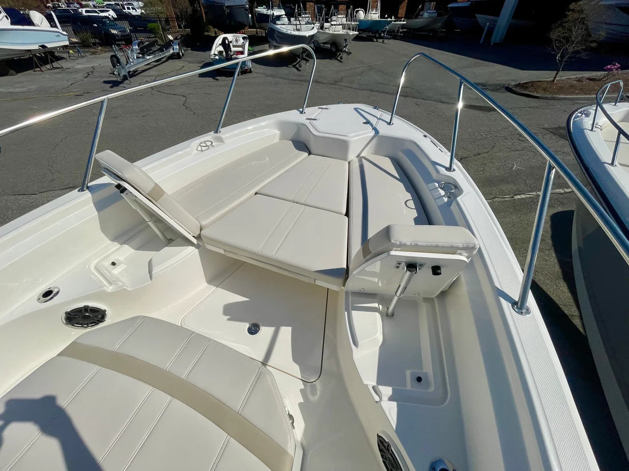 2026 Boston Whaler 280 Dauntless 28.0 feet, Clearwater, Florida #19