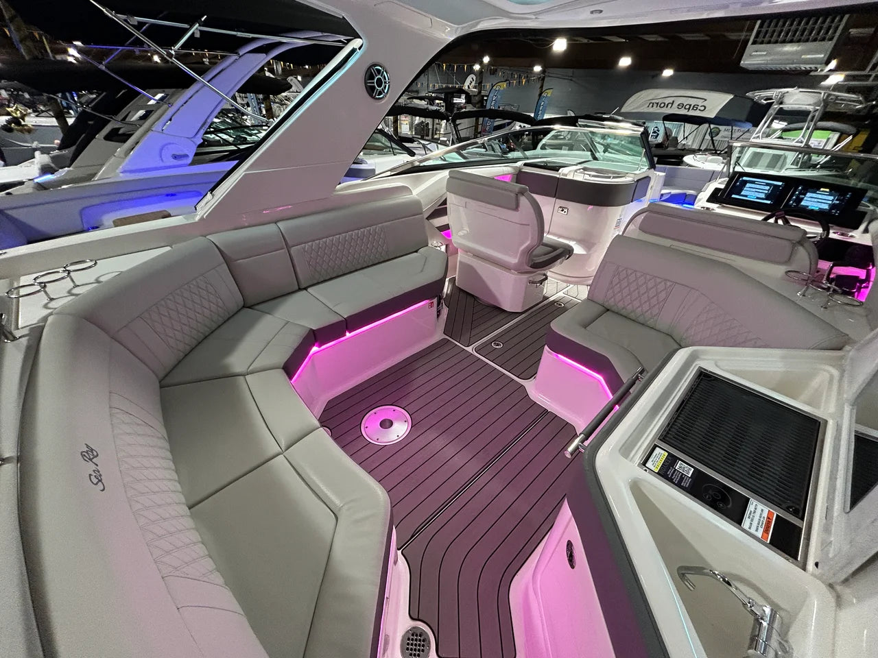 2026 Sea Ray SLX 310 Outboard 31.0 feet, Clearwater, Florida #21
