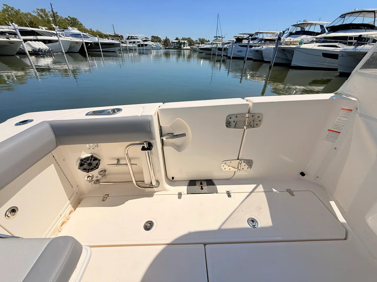 2026 Boston Whaler 330 Outrage 33.0 feet, Clearwater, Florida #50
