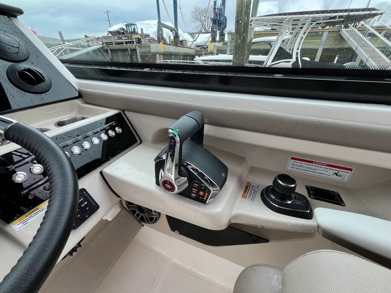 2026 Boston Whaler 330 Vantage 33.0 feet, Clearwater, Florida #35