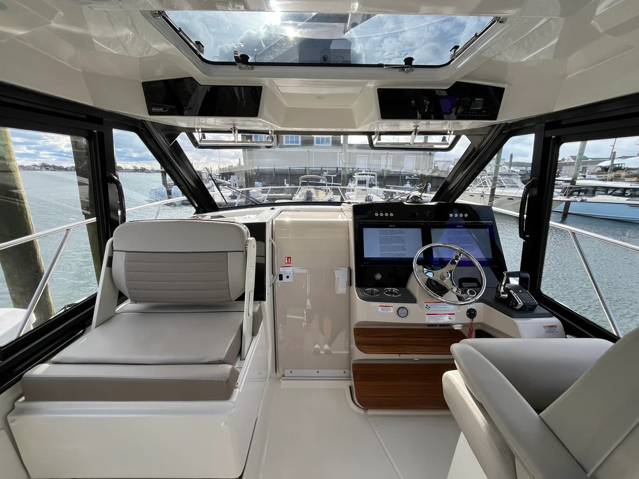 2026 Boston Whaler 365 Conquest 36.0 feet, Clearwater, Florida #22