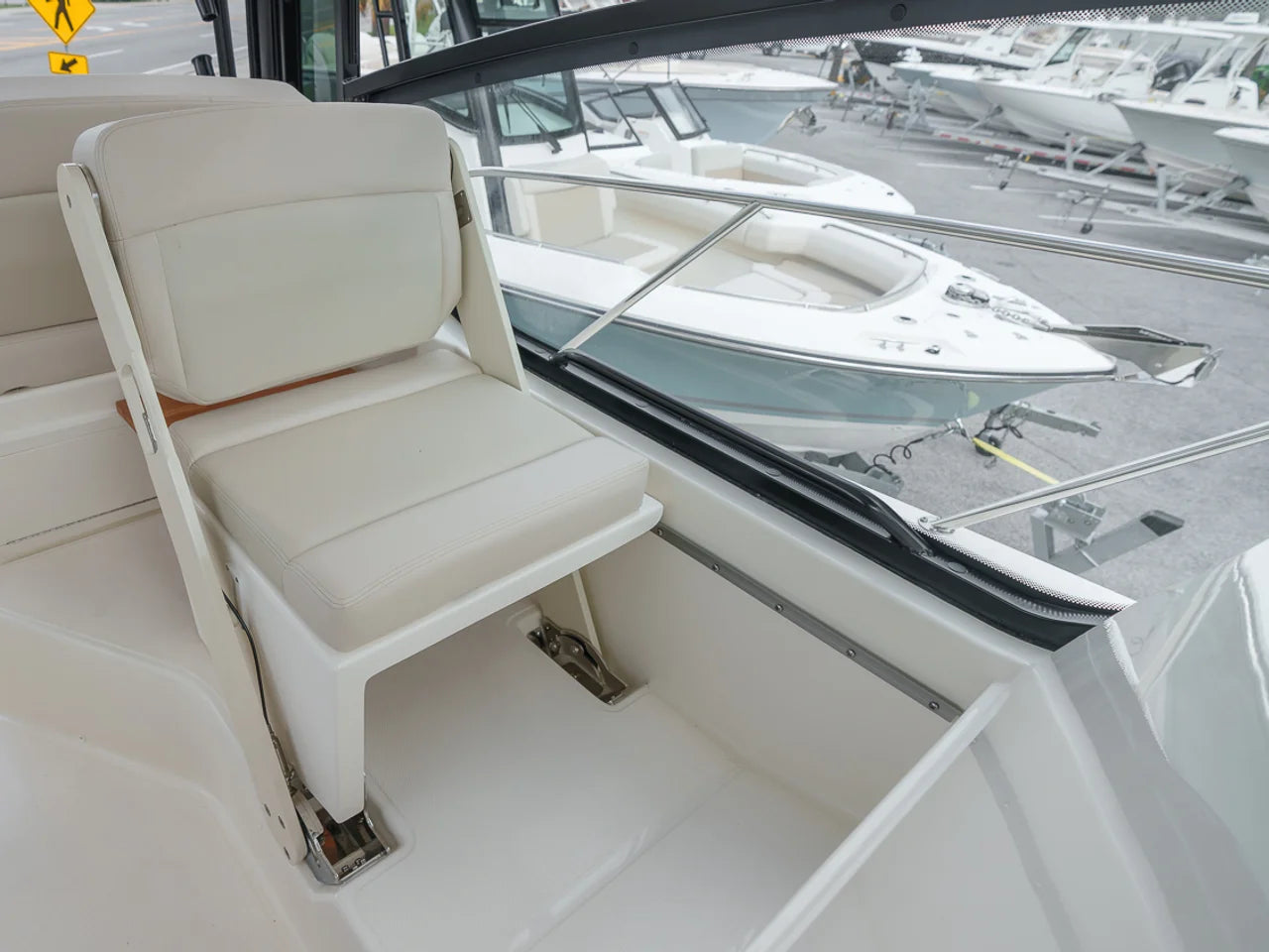 2026 Boston Whaler 325 Conquest 32.0 feet, Clearwater, Florida #45
