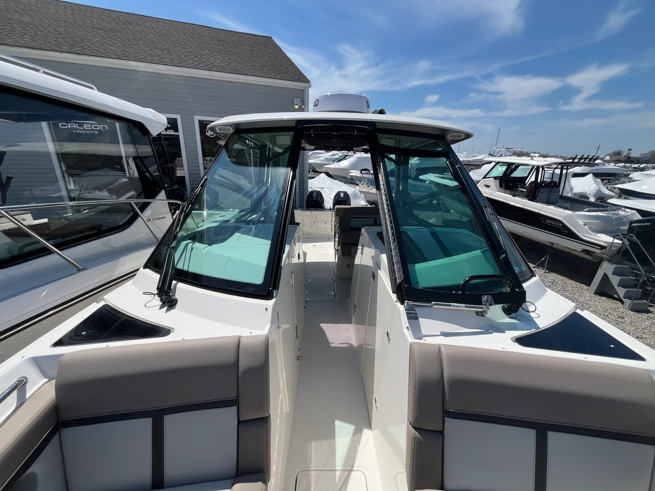 2026 Boston Whaler 330 Vantage 33.0 feet, Clearwater, Florida #35