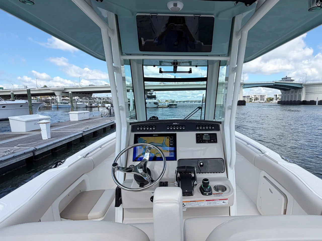 2026 Boston Whaler 280 Outrage 28.0 feet, Clearwater, Florida #14