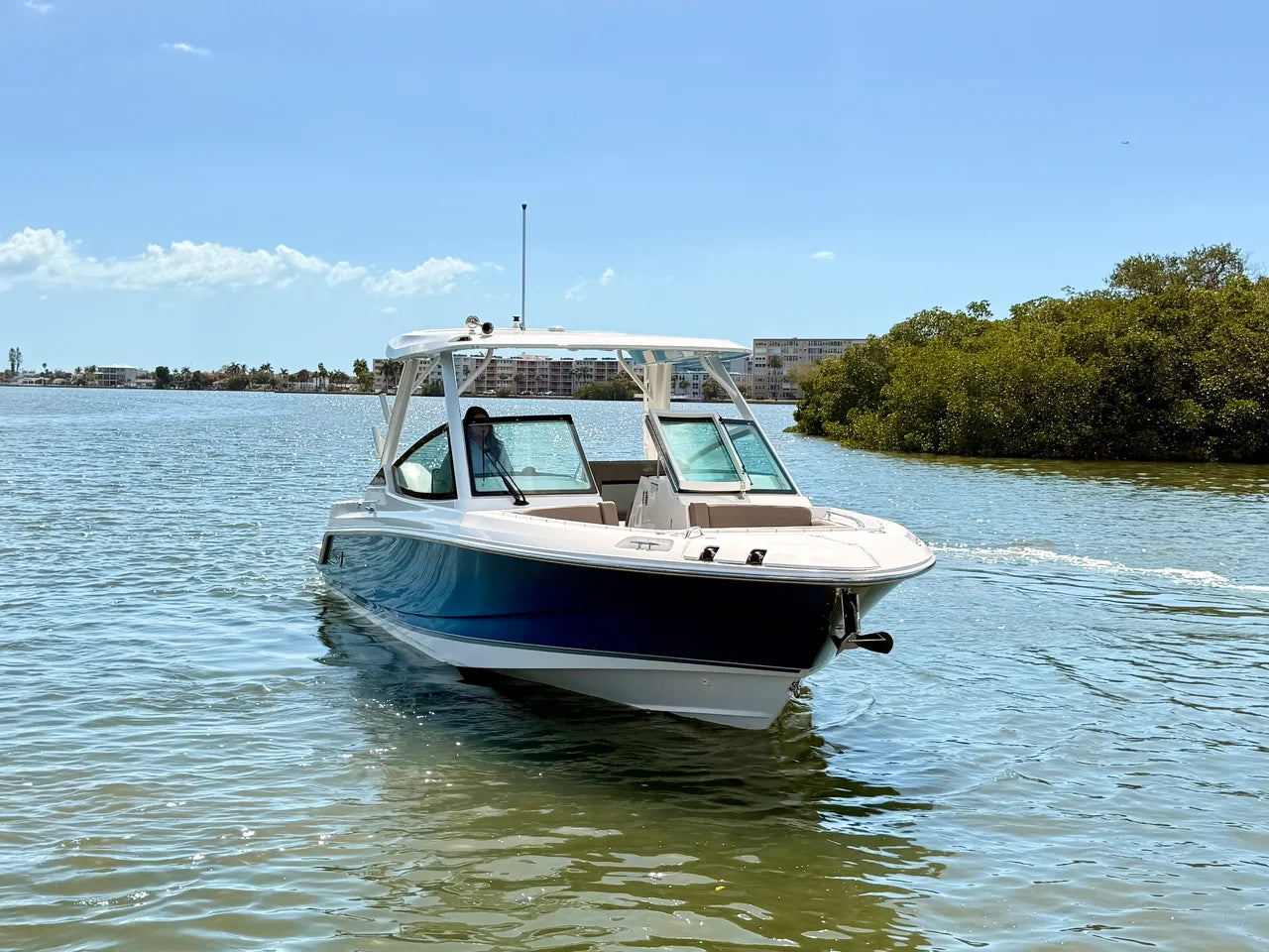 2026 Boston Whaler 280 Vantage 28.0 feet, Clearwater, Florida #25