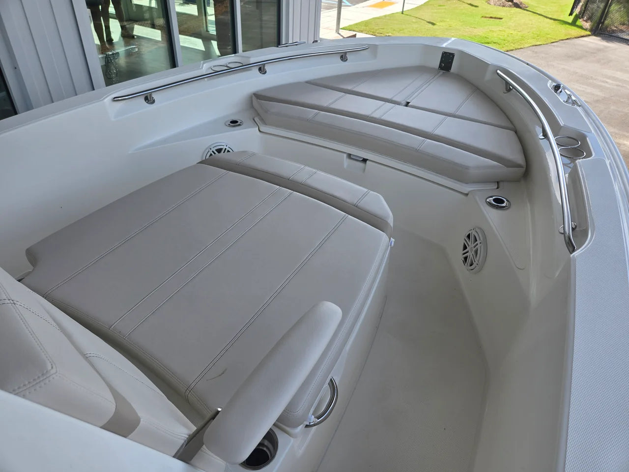 2026 Boston Whaler 220 Dauntless 22.0 feet, Clearwater, Florida #10