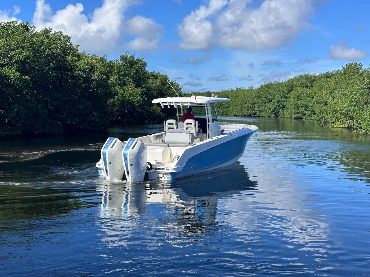 2026 Boston Whaler 330 Outrage 33.0 feet, Clearwater, Florida #11