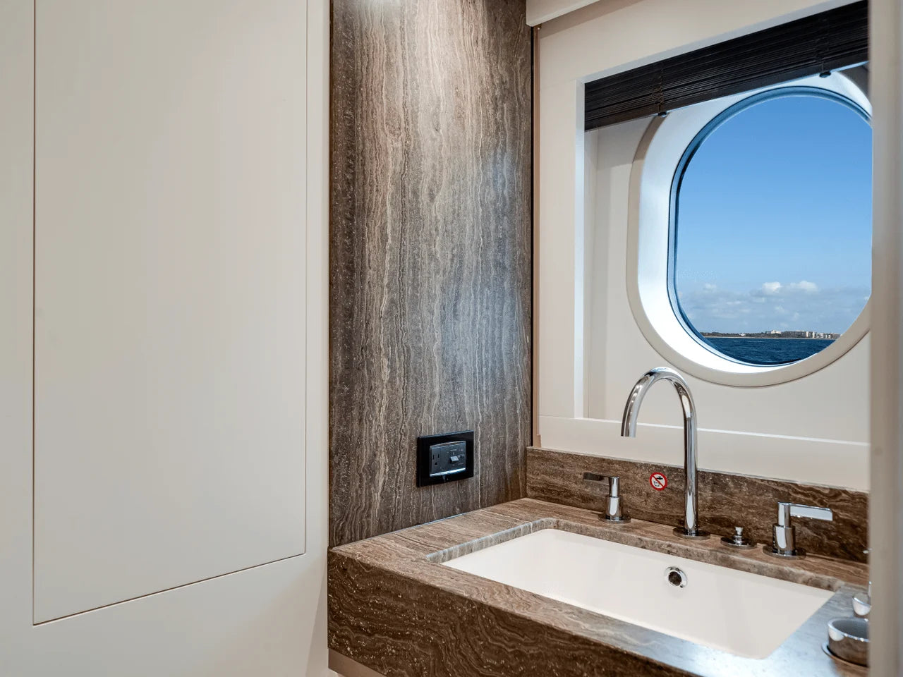 2026 Azimut Magellano 25M 84.0 feet, Clearwater, Florida #78