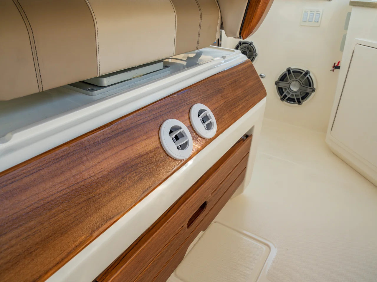 2026 Boston Whaler 350 Realm 35.0 feet, Clearwater, Florida #18