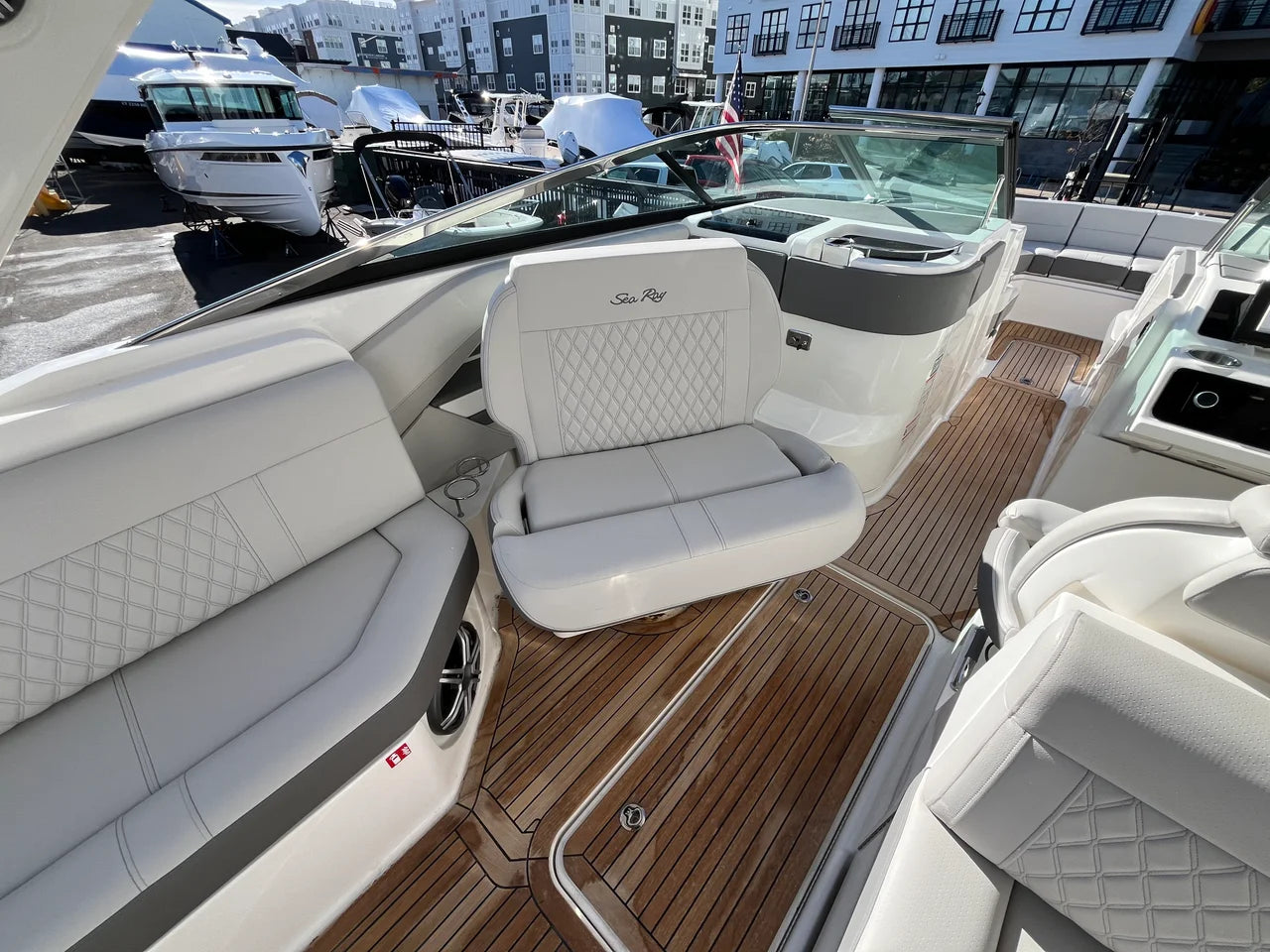 2026 Sea Ray SLX 310 Outboard 31.0 feet, Clearwater, Florida #23