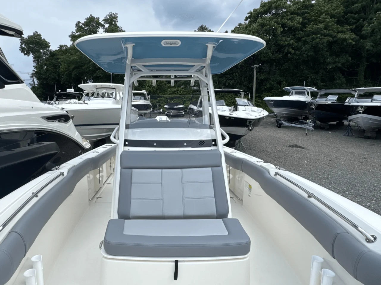 2026 Boston Whaler 230 Outrage 23.0 feet, Clearwater, Florida #48