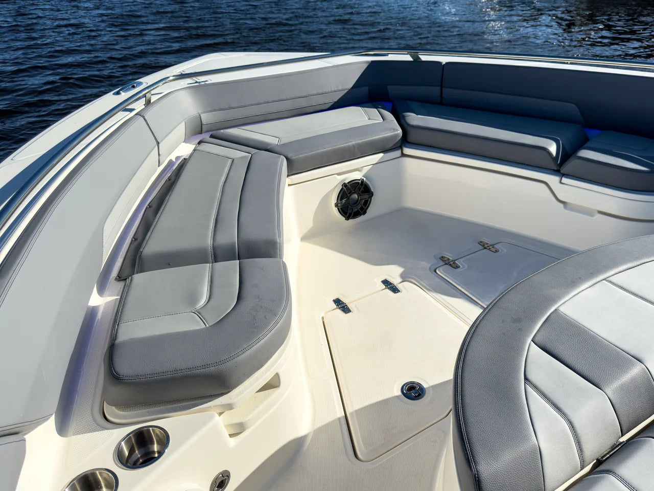2026 Boston Whaler 420 Outrage 42.0 feet, Clearwater, Florida #34