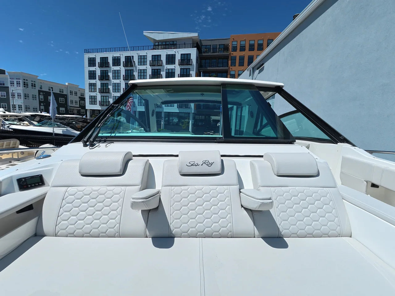 2026 Sea Ray Sundancer 320 Outboard 32.0 feet, Clearwater, Florida #36