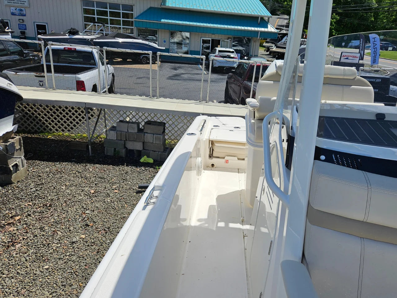 2026 Boston Whaler 250 Dauntless 25.0 feet, Clearwater, Florida #17