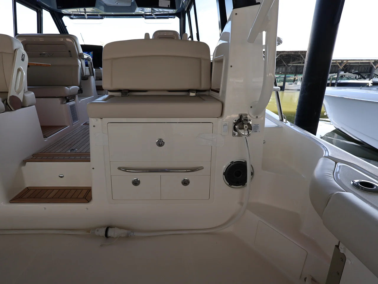 2026 Boston Whaler 405 Conquest 40.0 feet, Clearwater, Florida #27