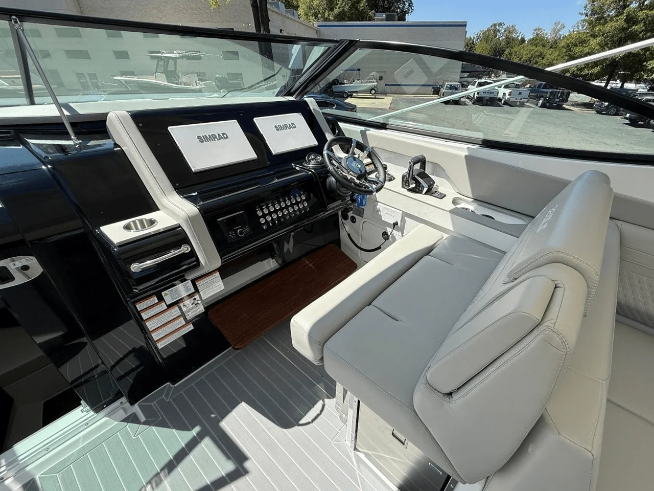 2026 Cruisers Yachts 38 GLS 37.0 feet, Clearwater, Florida #33