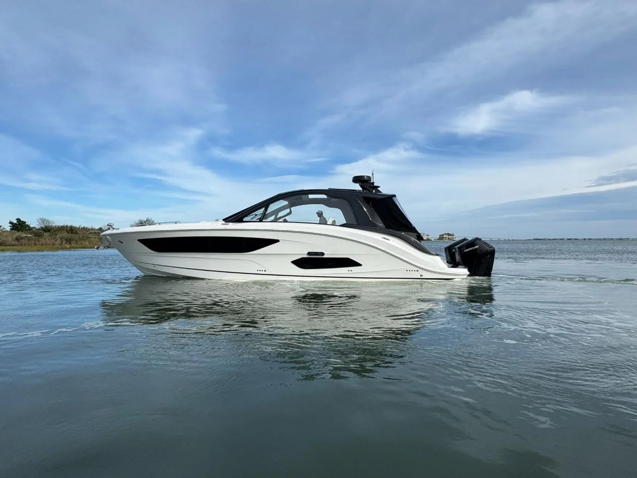 2026 Sea Ray Sundancer 370 Outboard 37.0 feet, Clearwater, Florida #82