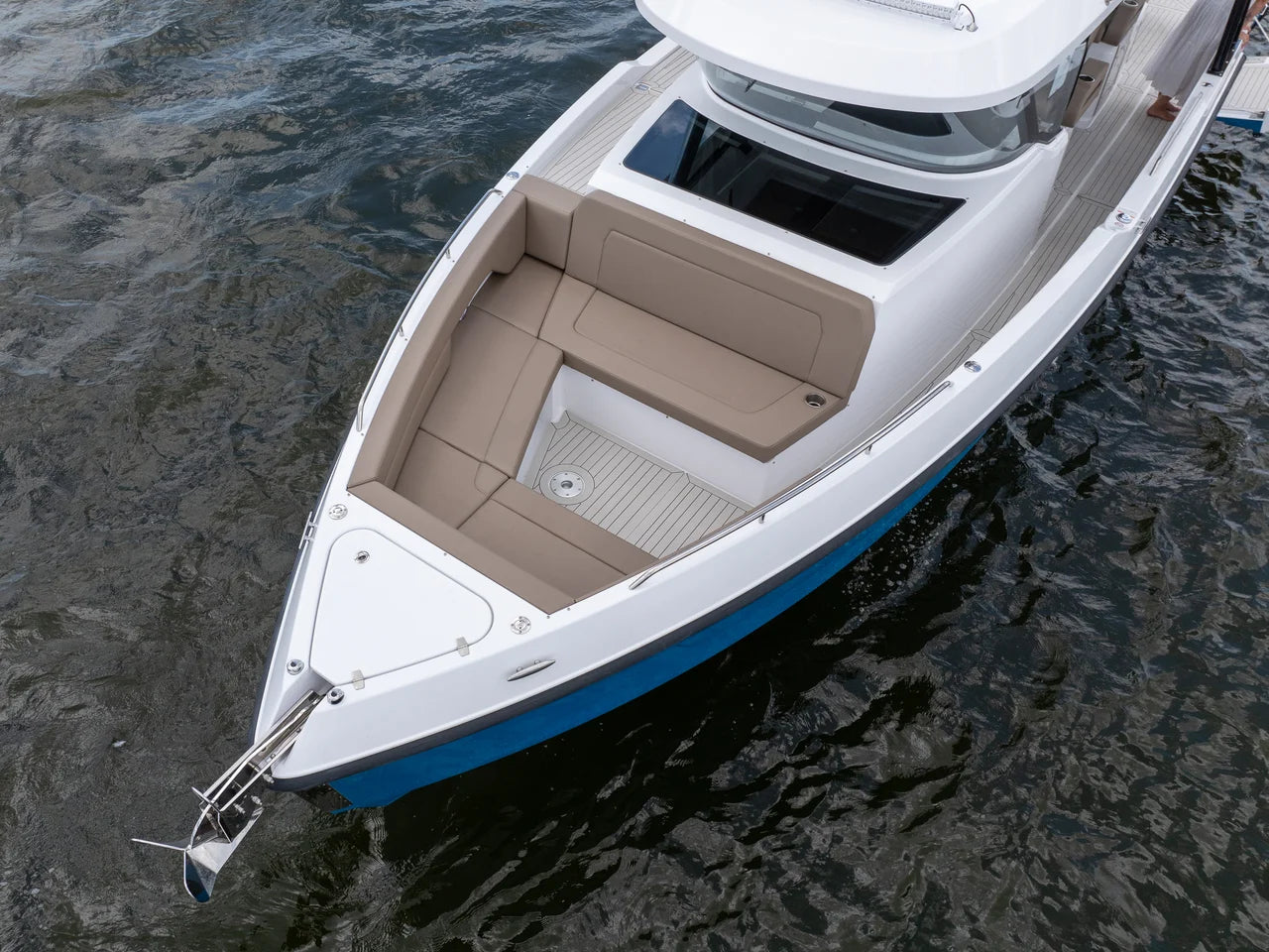 2026 Cruisers Yachts 38 VTR 38.0 feet, Clearwater, Florida #25