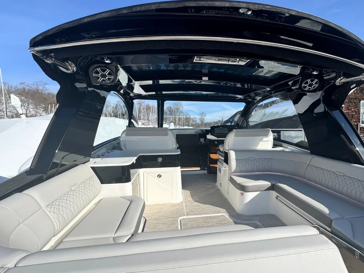2026 Sea Ray Sundancer 370 Outboard 37.0 feet, Clearwater, Florida #6