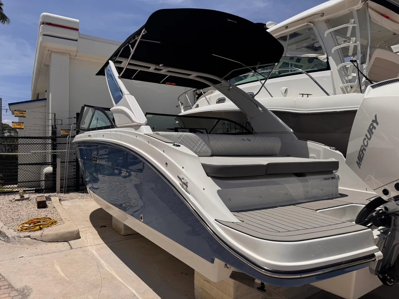 2026 Sea Ray SDX 230 Outboard 23.0 feet, Clearwater, Florida #3