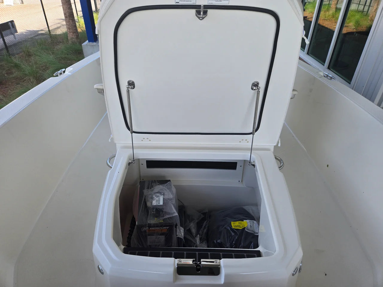 2026 Boston Whaler 220 Dauntless 22.0 feet, Clearwater, Florida #12