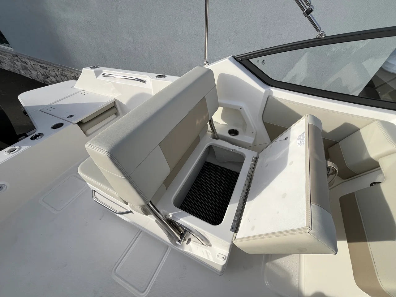2026 Boston Whaler 210 Vantage 21.0 feet, Clearwater, Florida #8