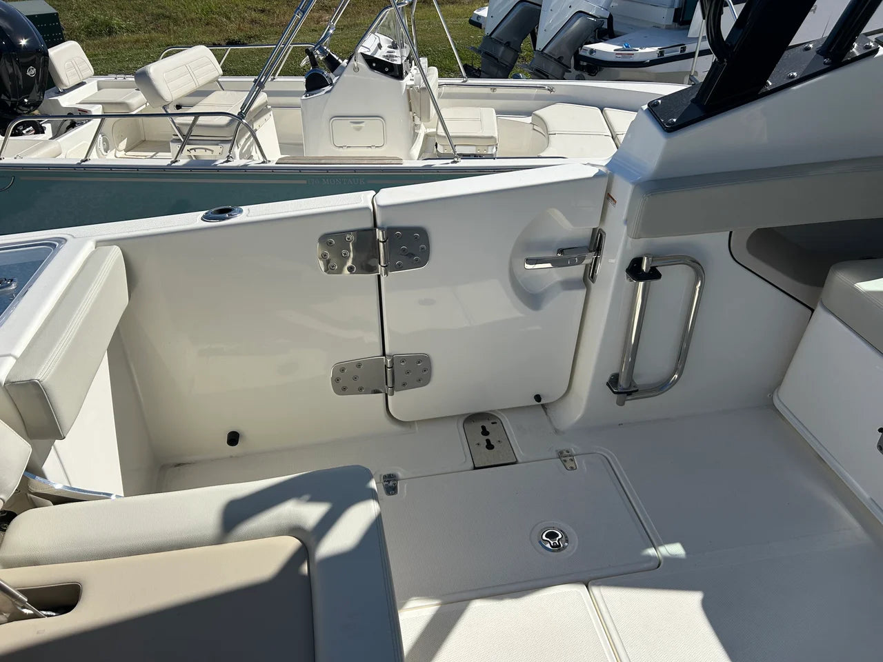 2026 Boston Whaler 280 Vantage 28.0 feet, Clearwater, Florida #11