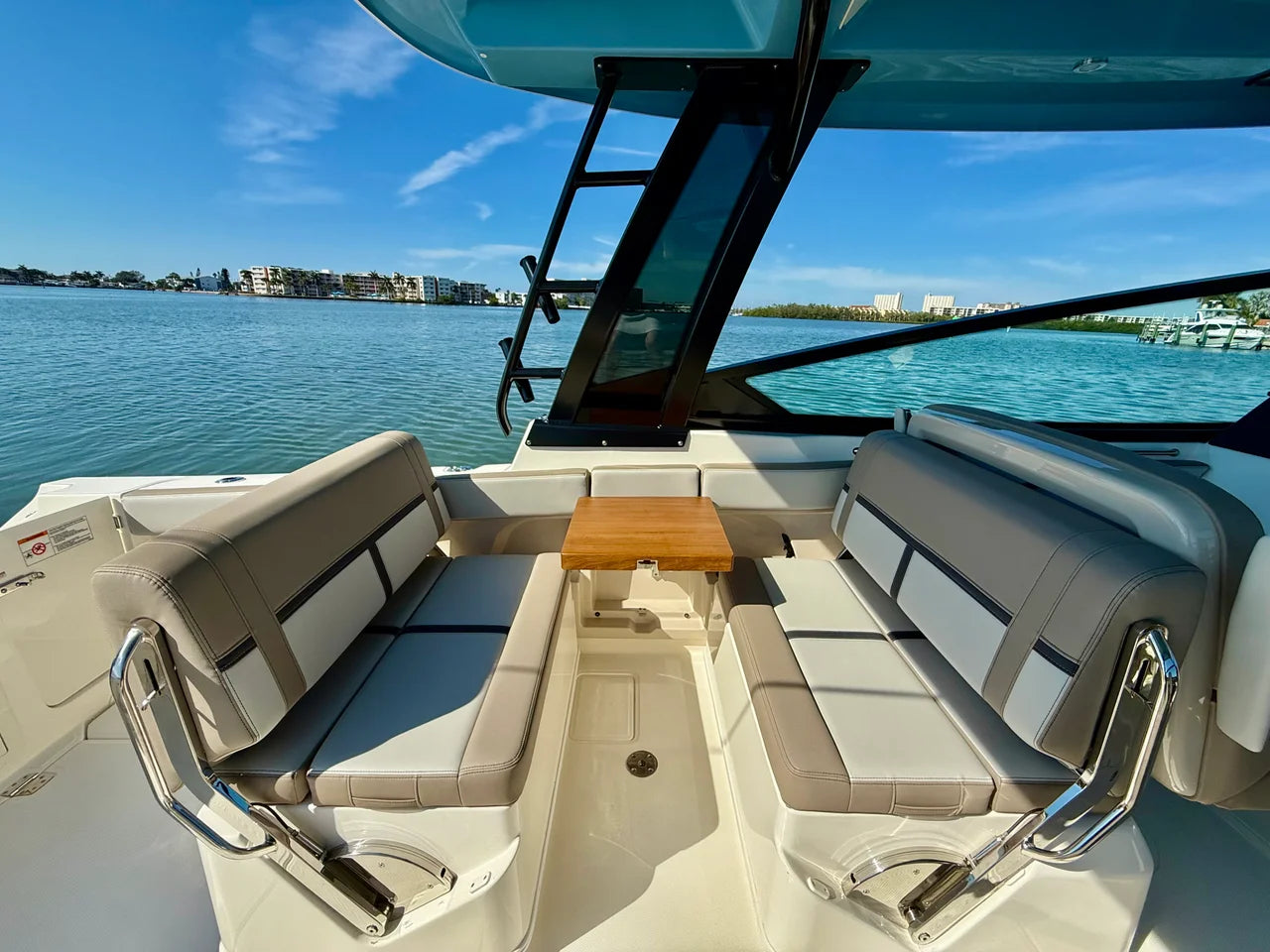 2026 Boston Whaler 330 Vantage 33.0 feet, Clearwater, Florida #46