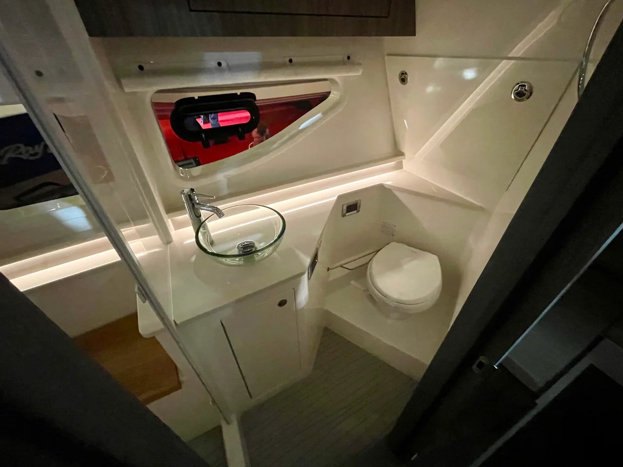 2026 Sea Ray Sundancer 370 Outboard 37.0 feet, Clearwater, Florida #13