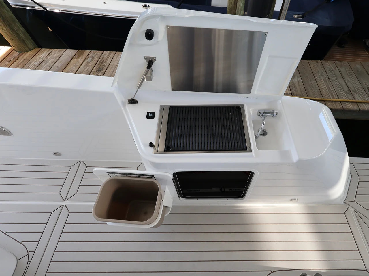 2026 Cruisers Yachts 38 VTR 38.0 feet, Clearwater, Florida #19