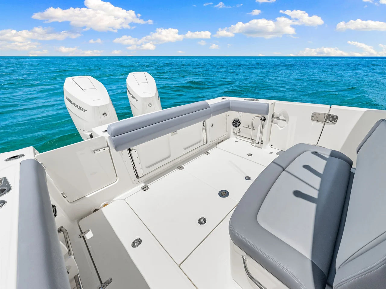 2026 Boston Whaler 330 Outrage 33.0 feet, Clearwater, Florida #35