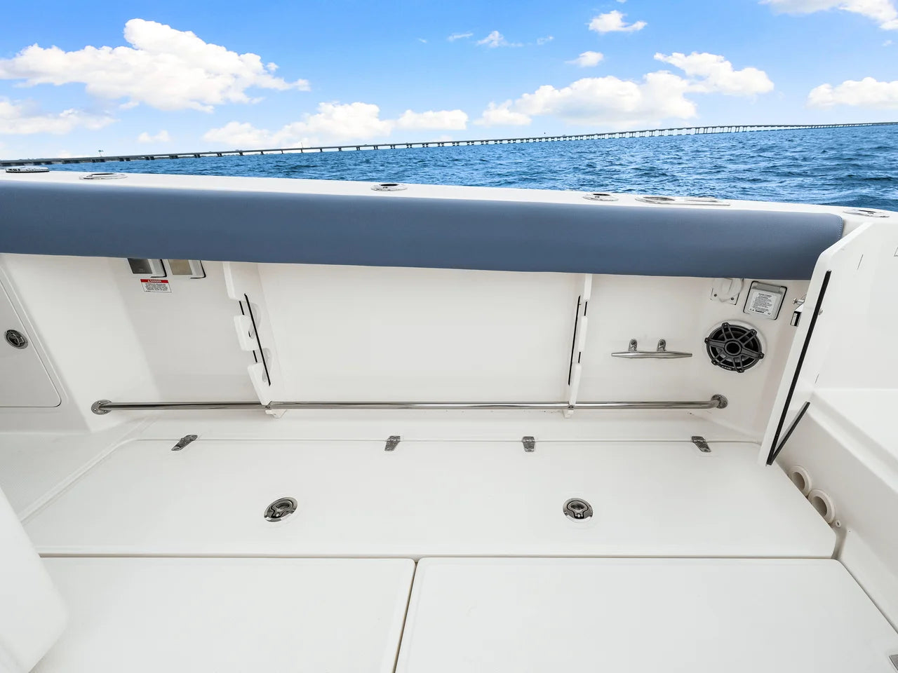 2026 Boston Whaler 330 Outrage 33.0 feet, Clearwater, Florida #44