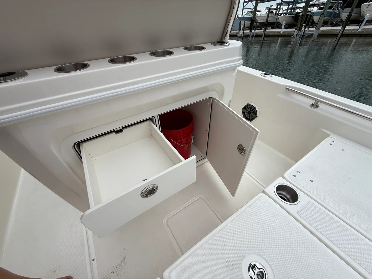2026 Boston Whaler 250 Dauntless 25.0 feet, Clearwater, Florida #19