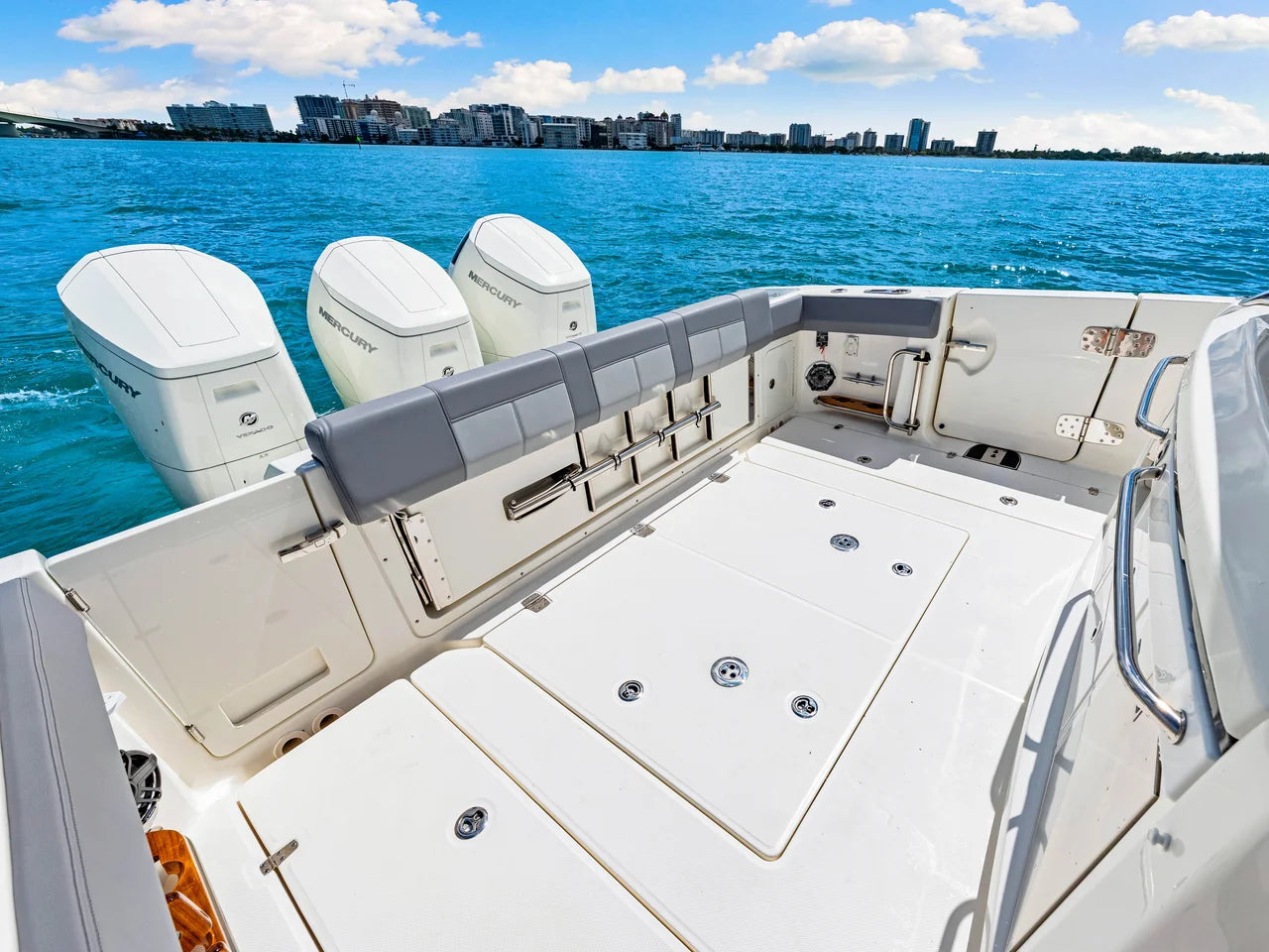 2025 Boston Whaler 420 Outrage 42.0 feet, Clearwater, Florida #49