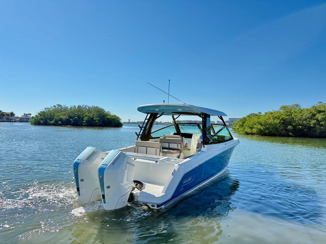 2026 Boston Whaler 330 Vantage 33.0 feet, Clearwater, Florida #9