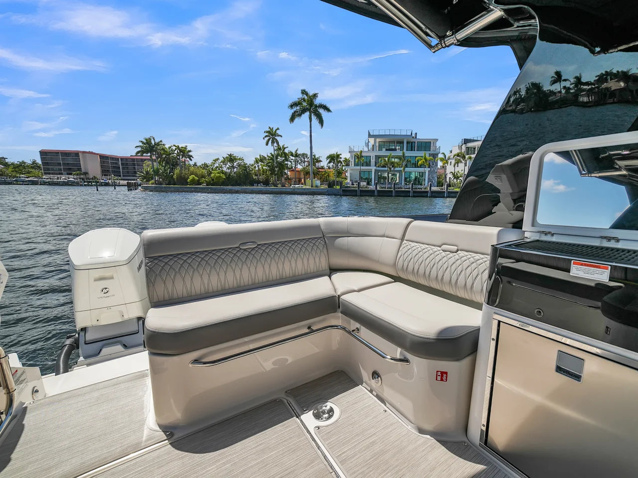 2026 Sea Ray Sundancer 370 Outboard 37.0 feet, Clearwater, Florida #12