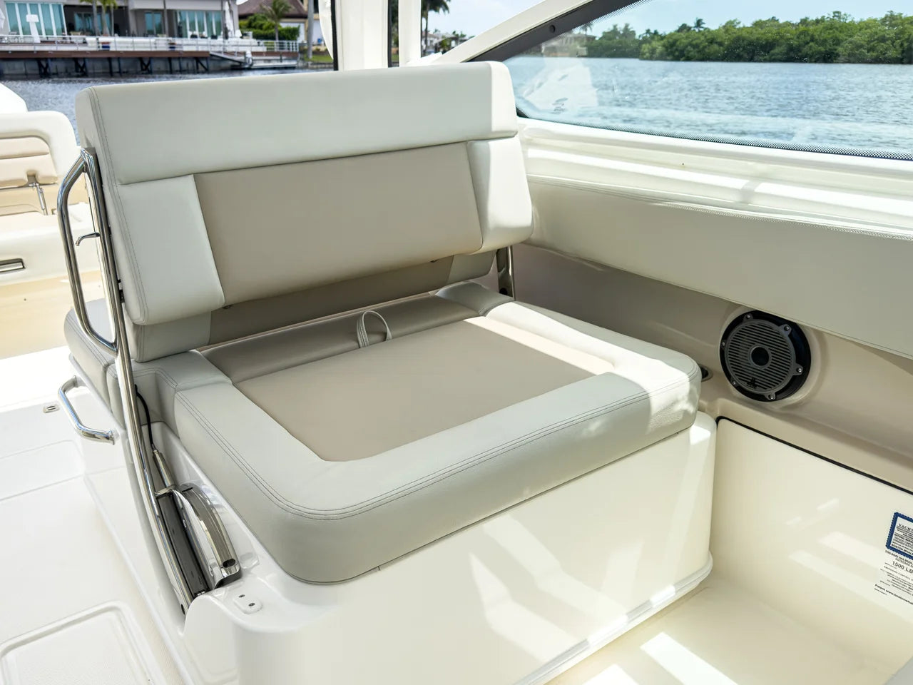 2026 Boston Whaler 280 Vantage 27.0 feet, Clearwater, Florida #13