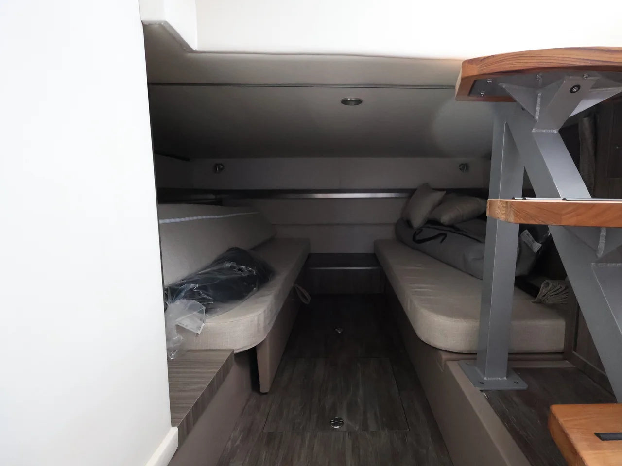2026 Sea Ray Sundancer 320 Outboard 32.0 feet, Clearwater, Florida #36