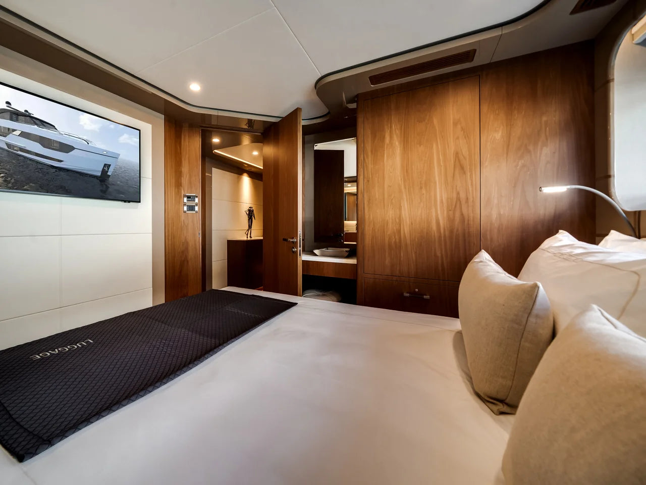2026 Ocean Alexander 30R 98.0 feet, Clearwater, Florida #61