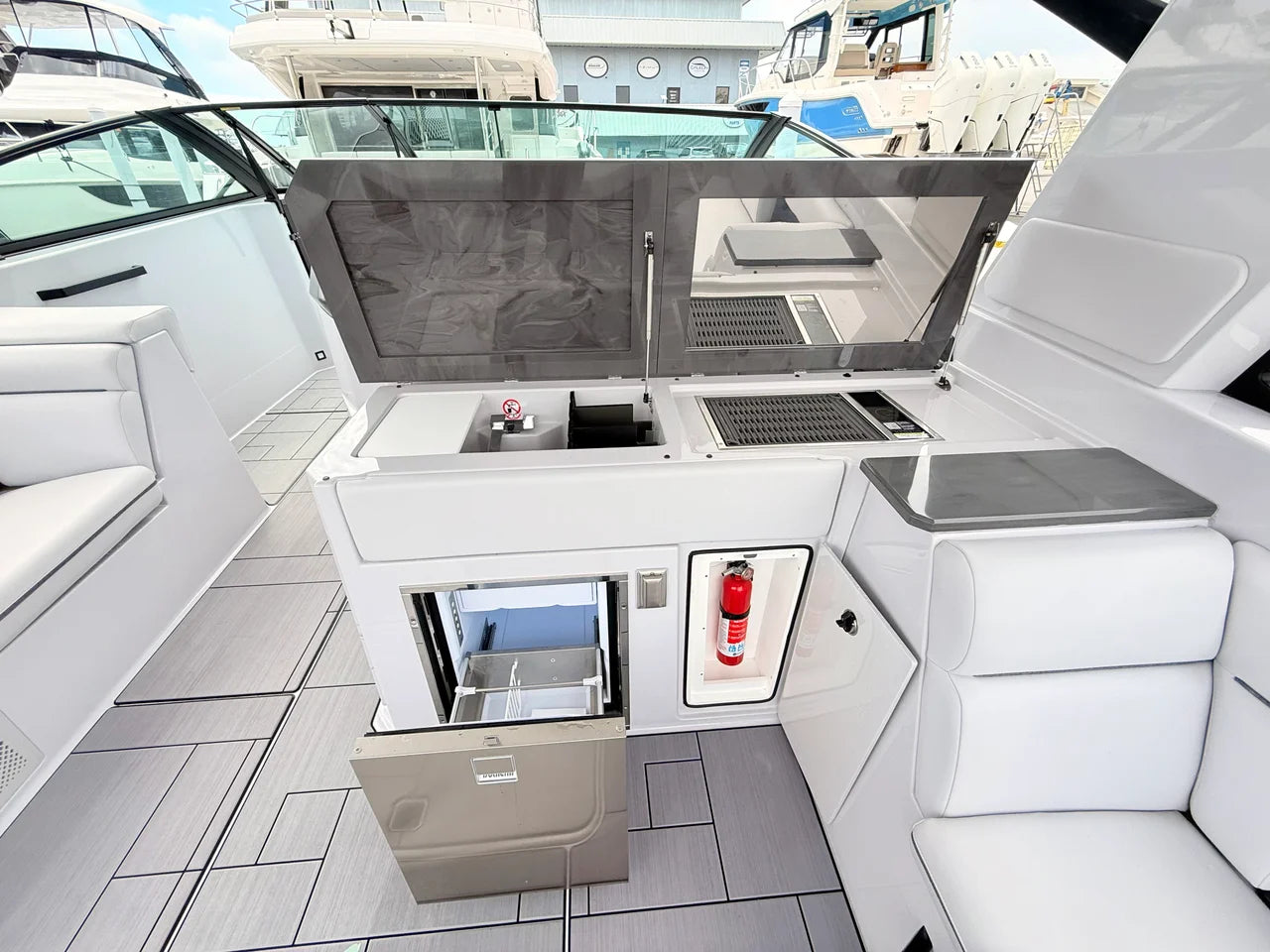 2025 Aviara AV40 Outboard 40.0 feet, Clearwater, Florida #41
