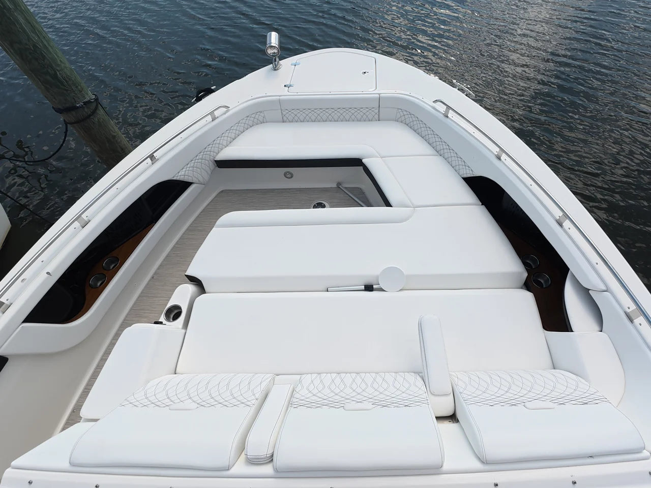 2026 Sea Ray Sundancer 370 Outboard 37.0 feet, Clearwater, Florida #30